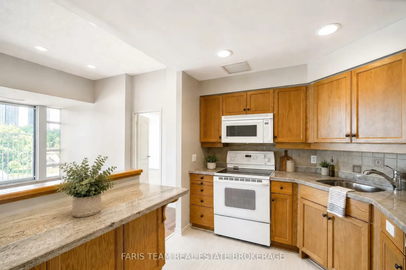 74, Ross, Queen's Park, Barrie