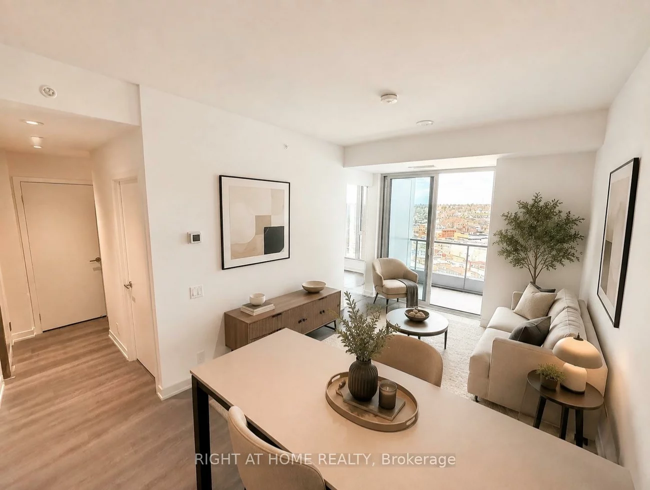 39, Mary, City Centre, Barrie