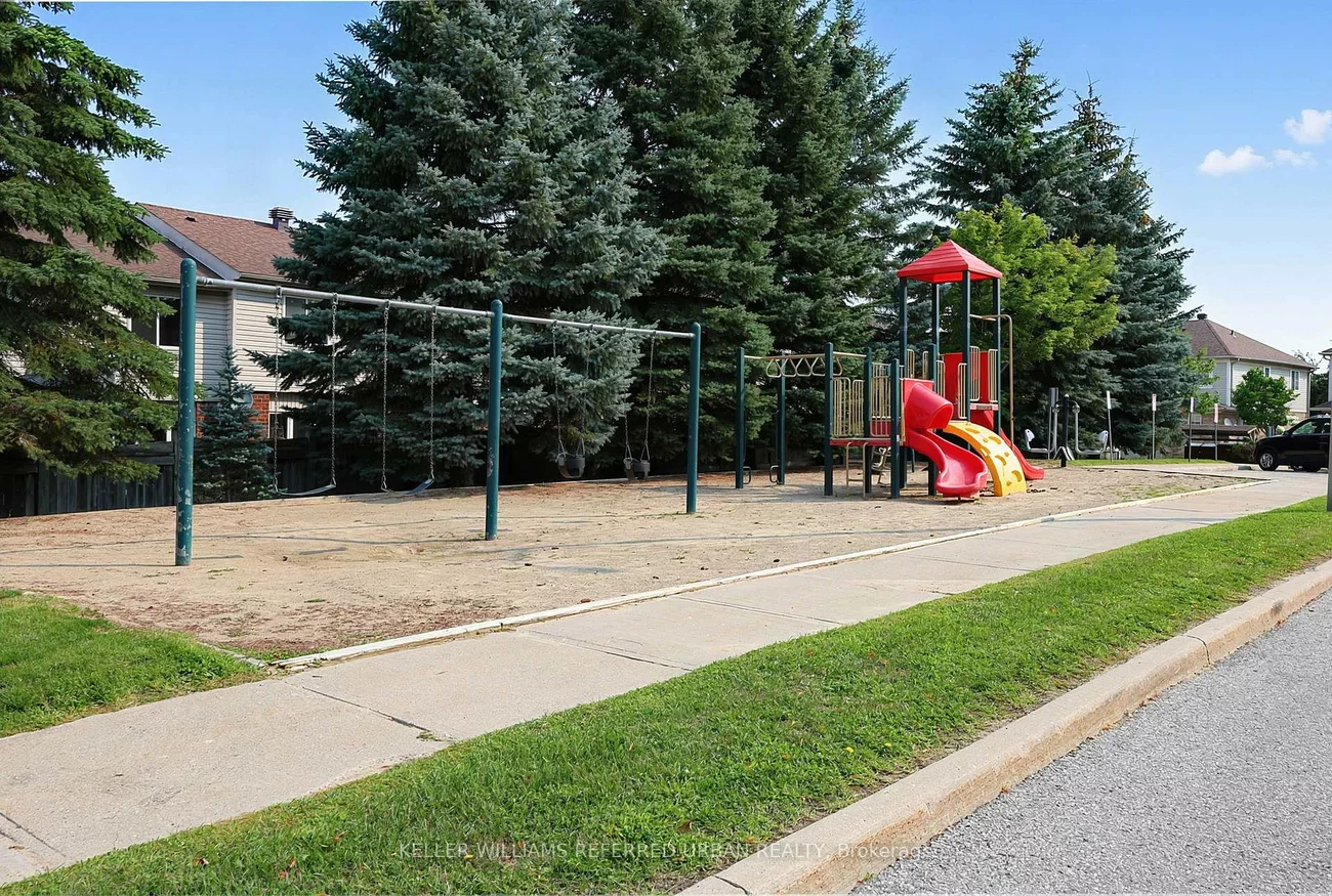 430, Mapleview, Painswick South, Barrie
