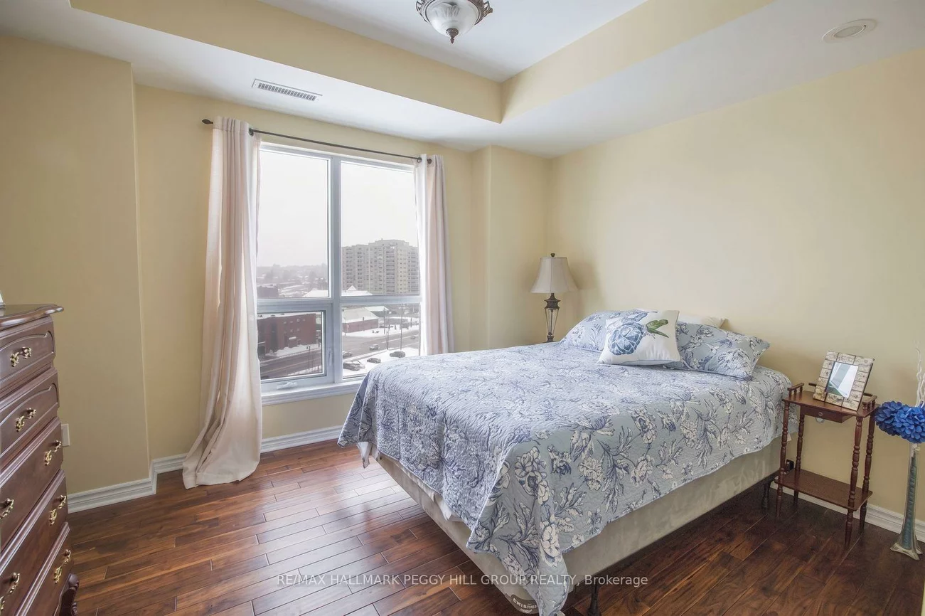 6, Toronto, City Centre, Barrie