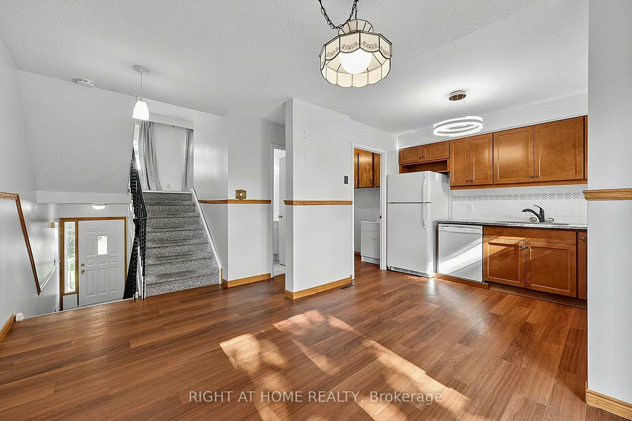 237, Steel, Codrington, Barrie