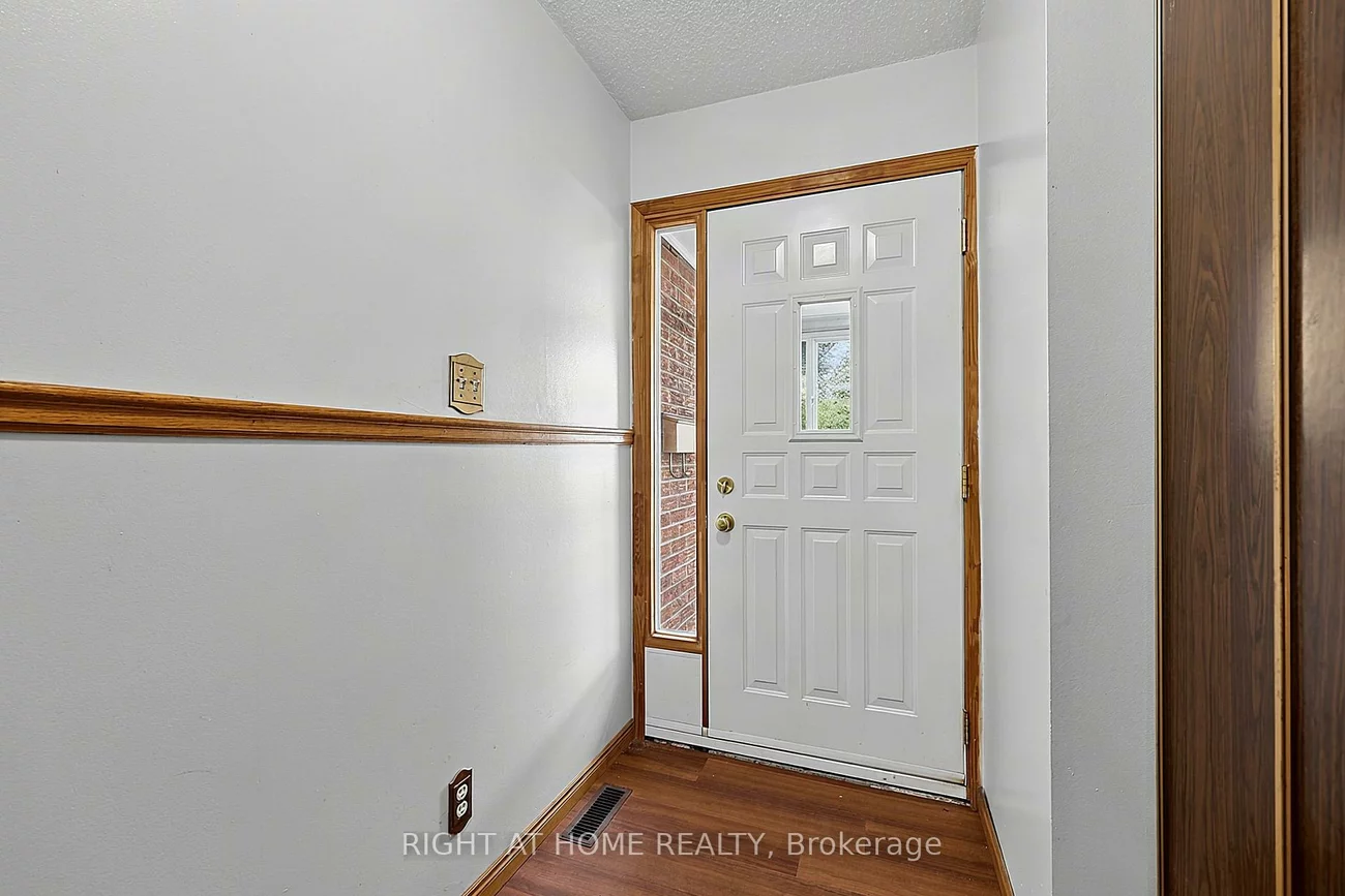 237, Steel, Codrington, Barrie