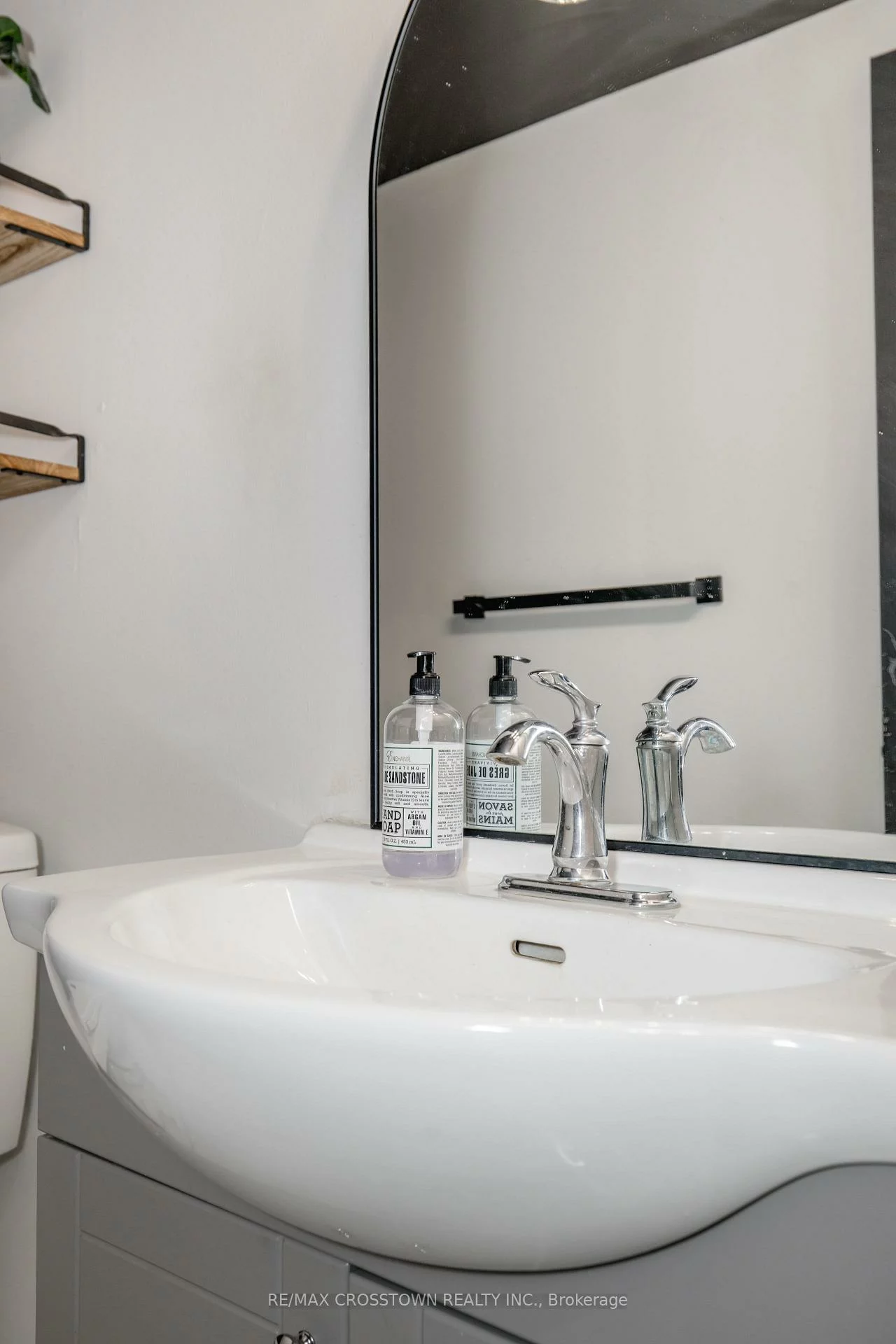 52, Adelaide, Allandale, Barrie