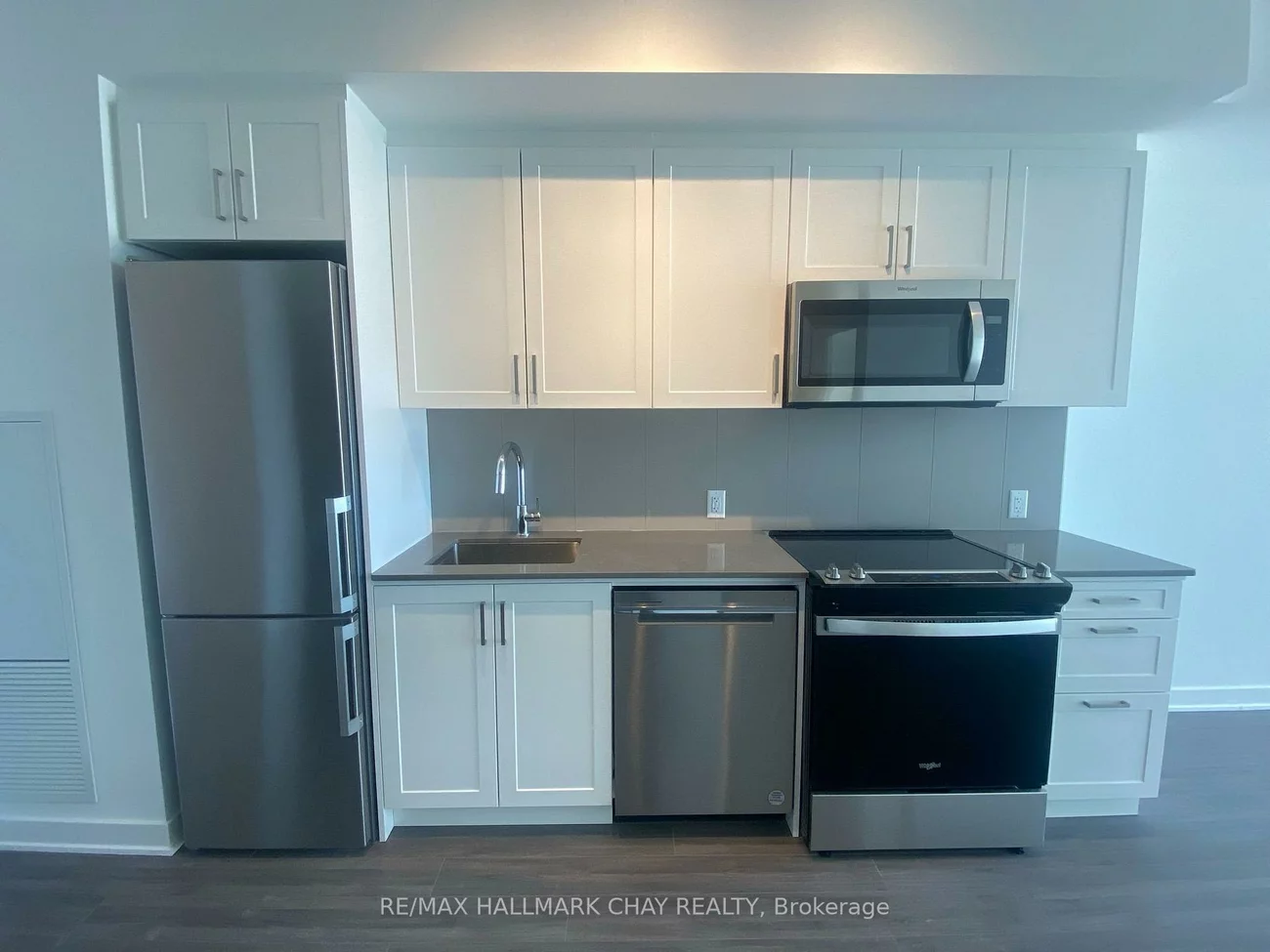 681, Yonge, Painswick South, Barrie