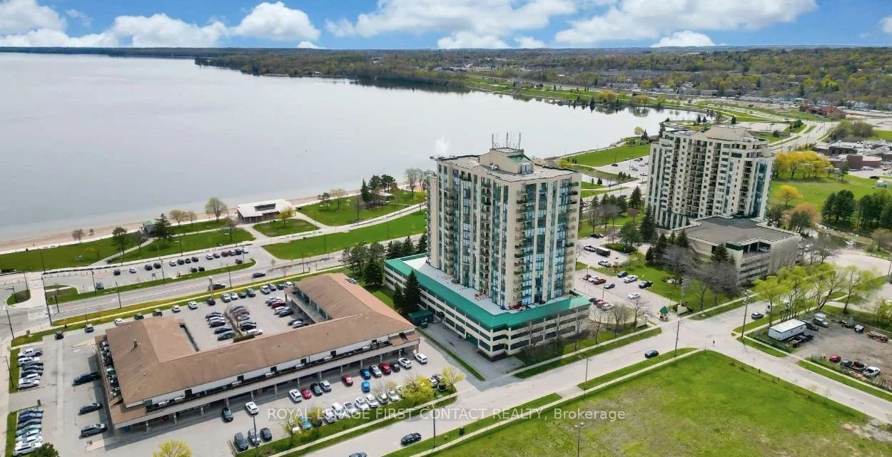 65, Ellen, City Centre, Barrie