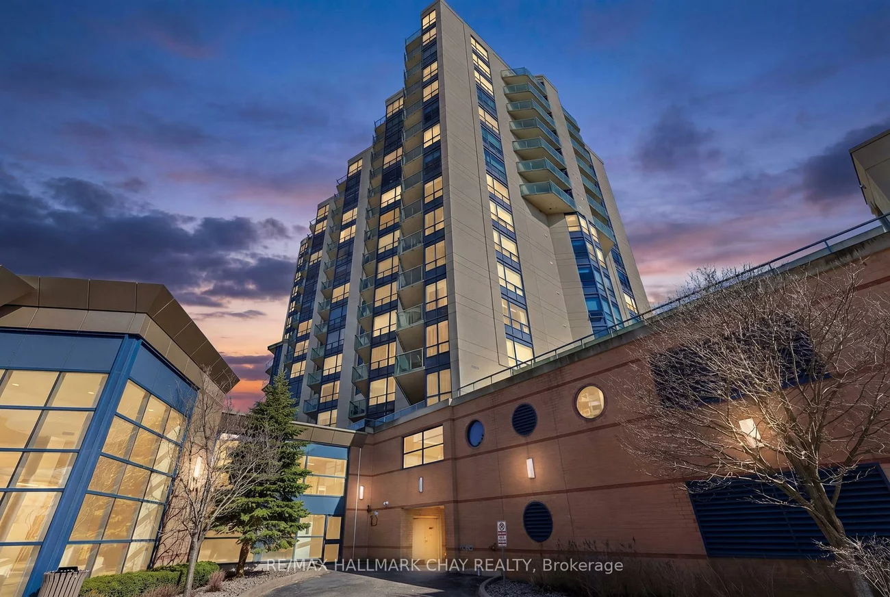 37, Ellen, City Centre, Barrie
