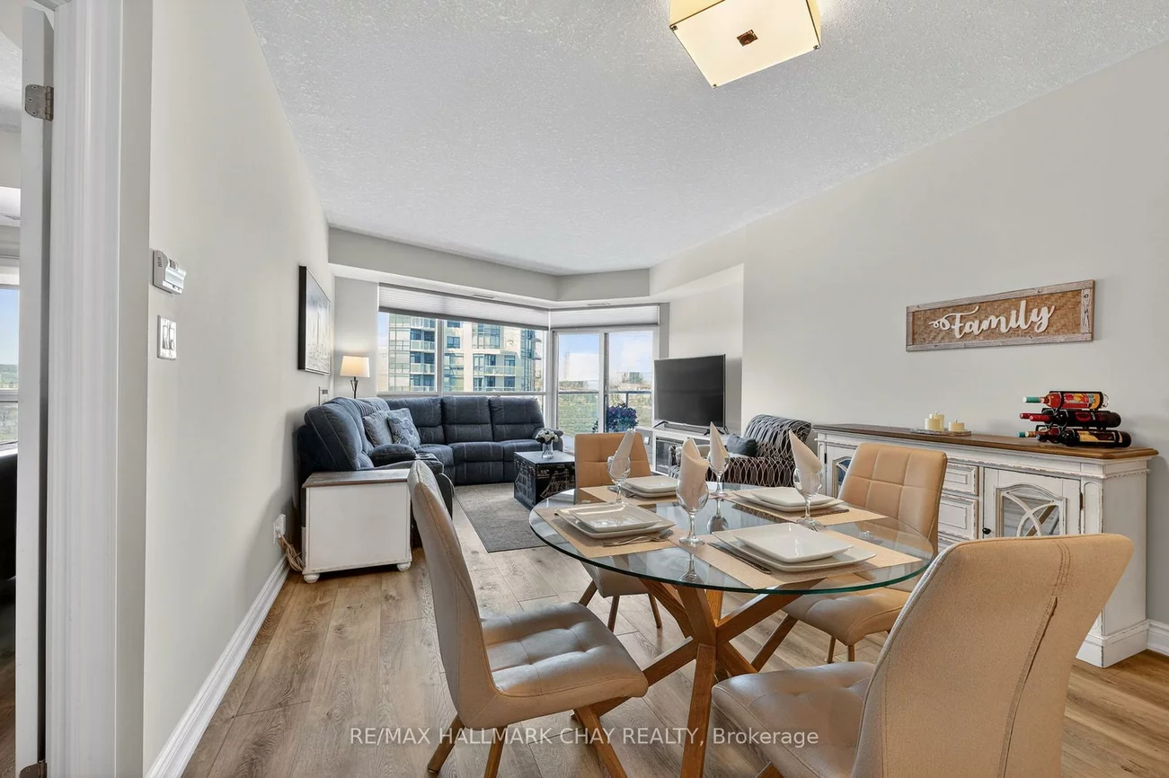 37, Ellen, City Centre, Barrie