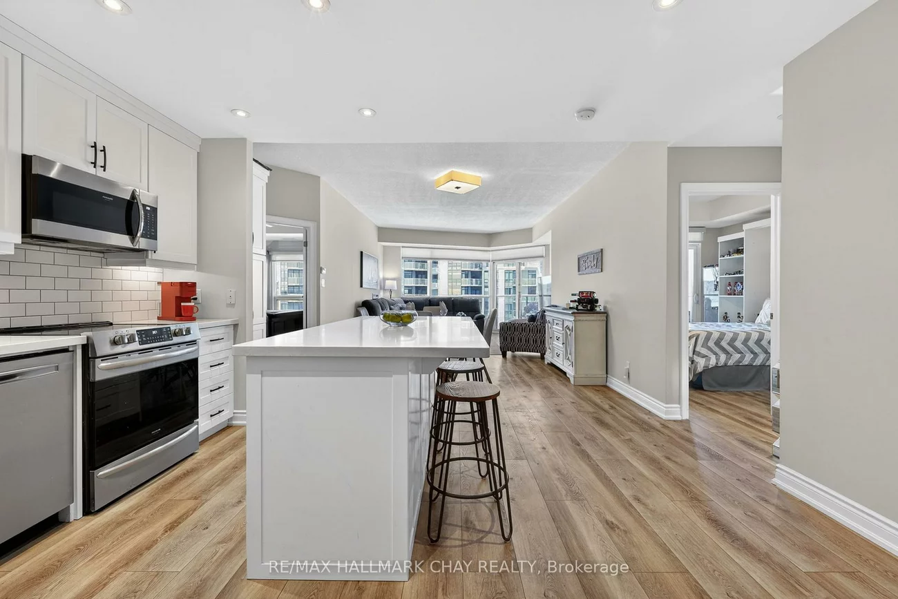 37, Ellen, City Centre, Barrie