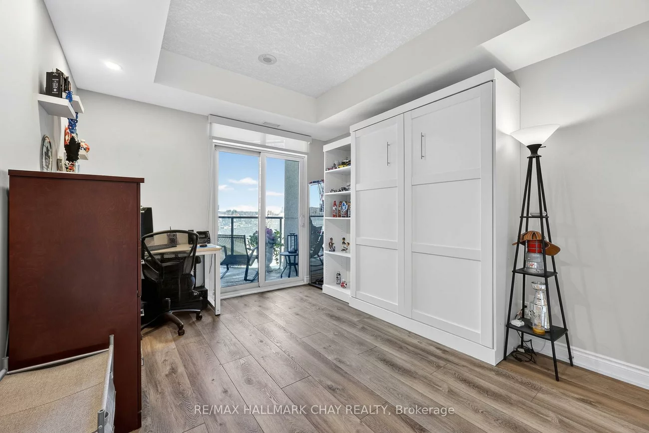 37, Ellen, City Centre, Barrie
