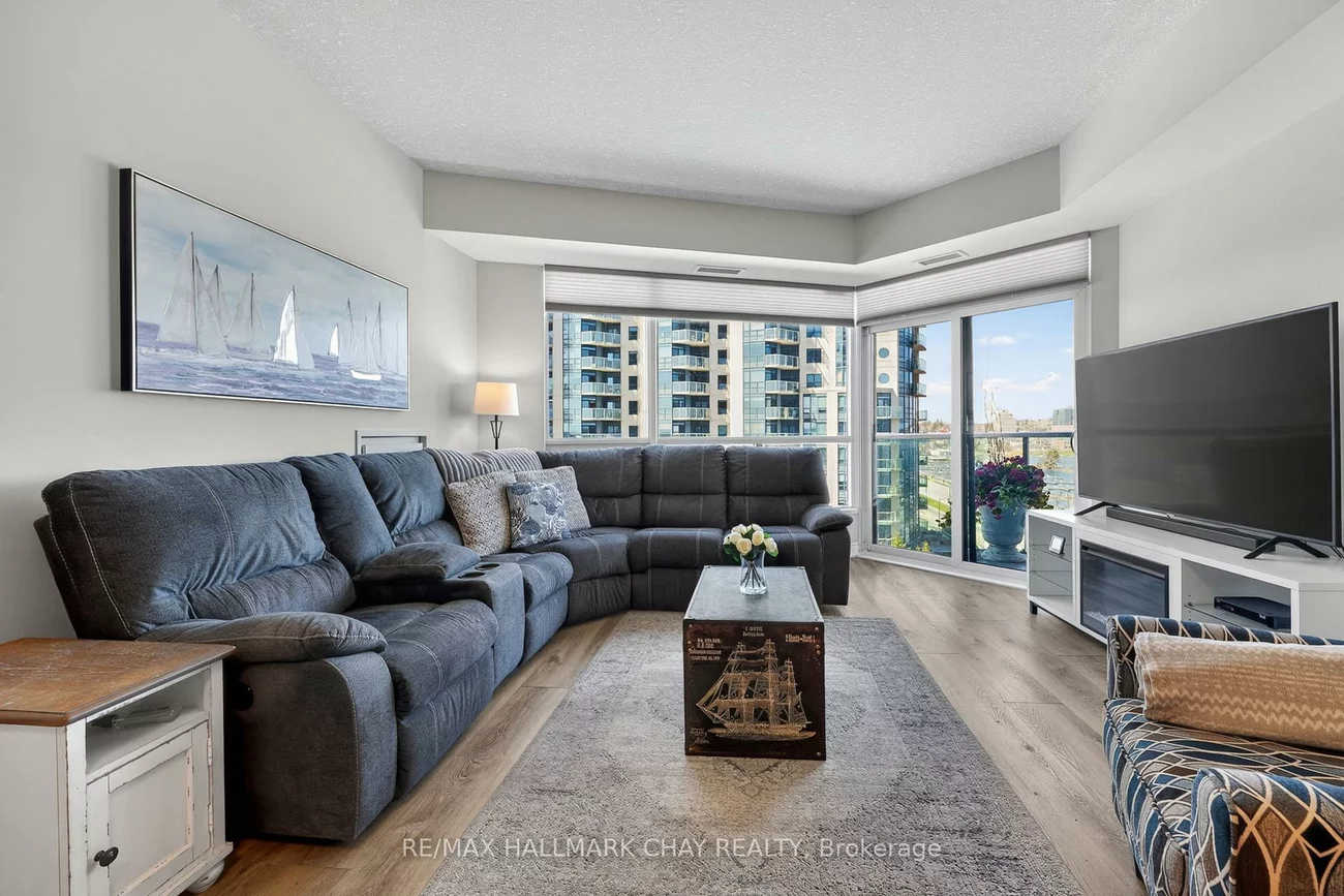 37, Ellen, City Centre, Barrie