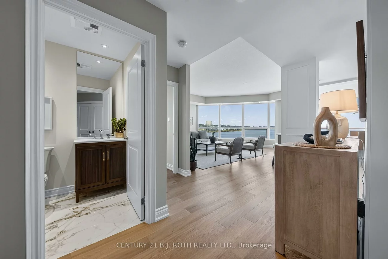 33, Ellen, City Centre, Barrie