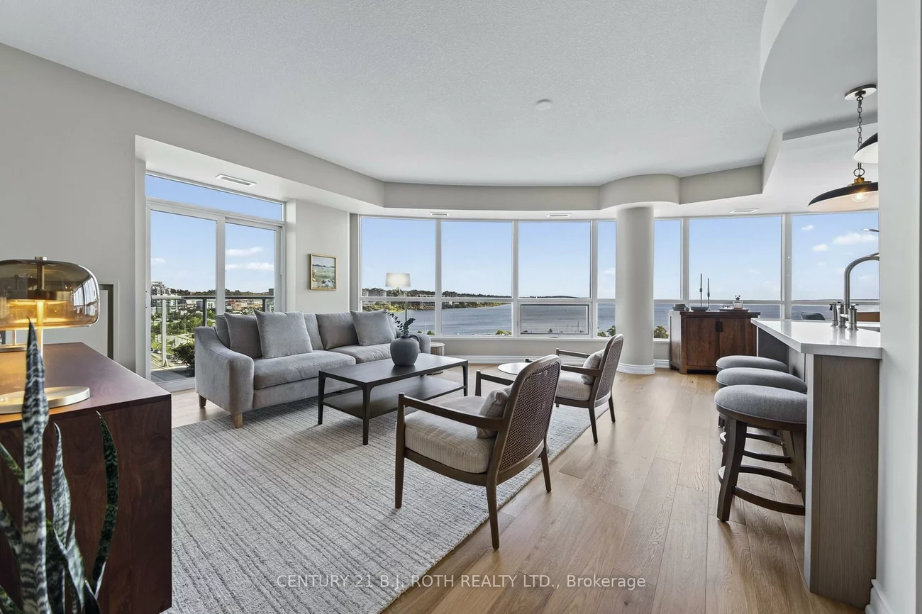 33, Ellen, City Centre, Barrie