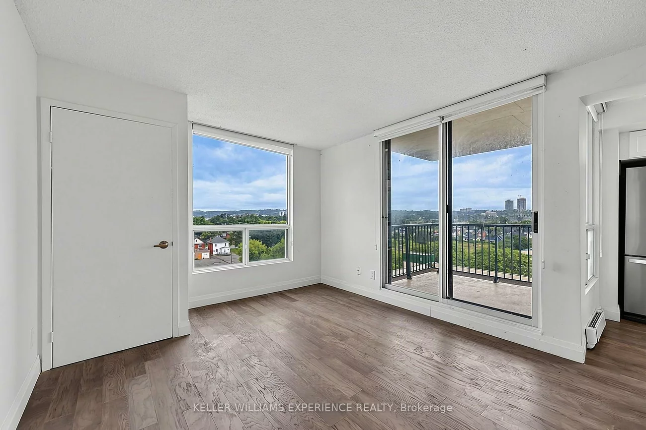 75, ELLEN, City Centre, Barrie