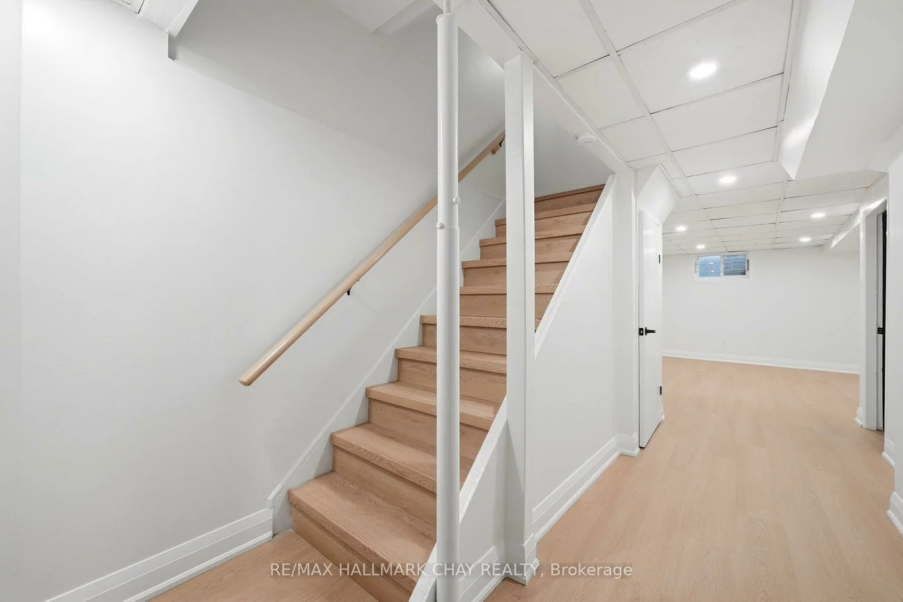 52, Adelaide, Allandale, Barrie