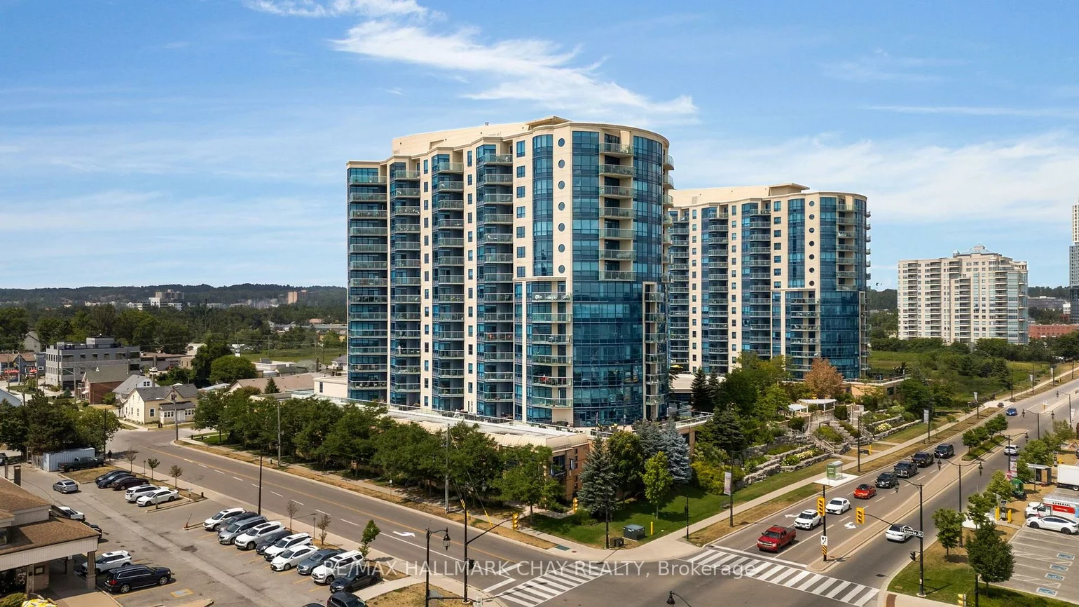 37, Ellen, City Centre, Barrie