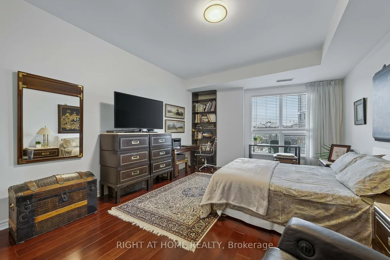 6, Toronto, City Centre, Barrie