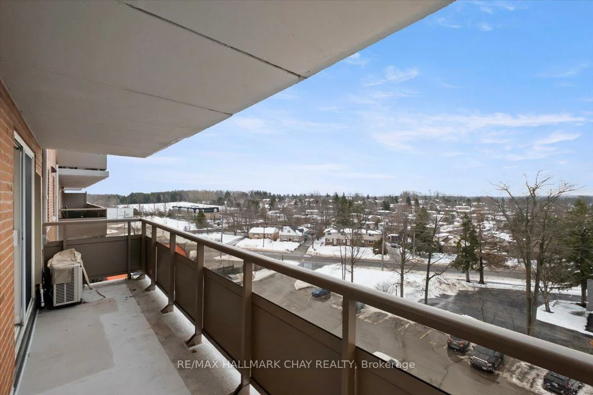 414, Blake, Codrington, Barrie