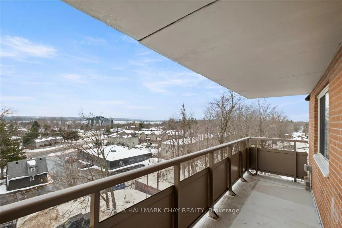 414, Blake, Codrington, Barrie