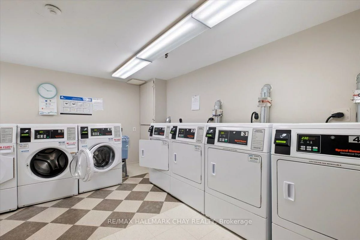 414, Blake, Codrington, Barrie