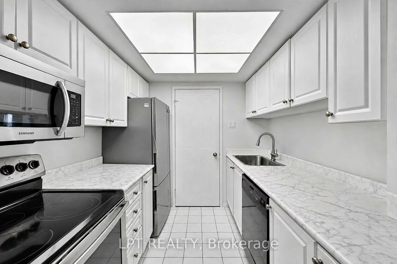 75, Ellen, City Centre, Barrie