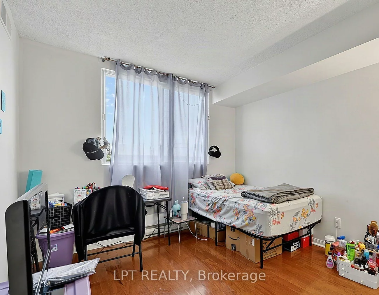 75, Ellen, City Centre, Barrie