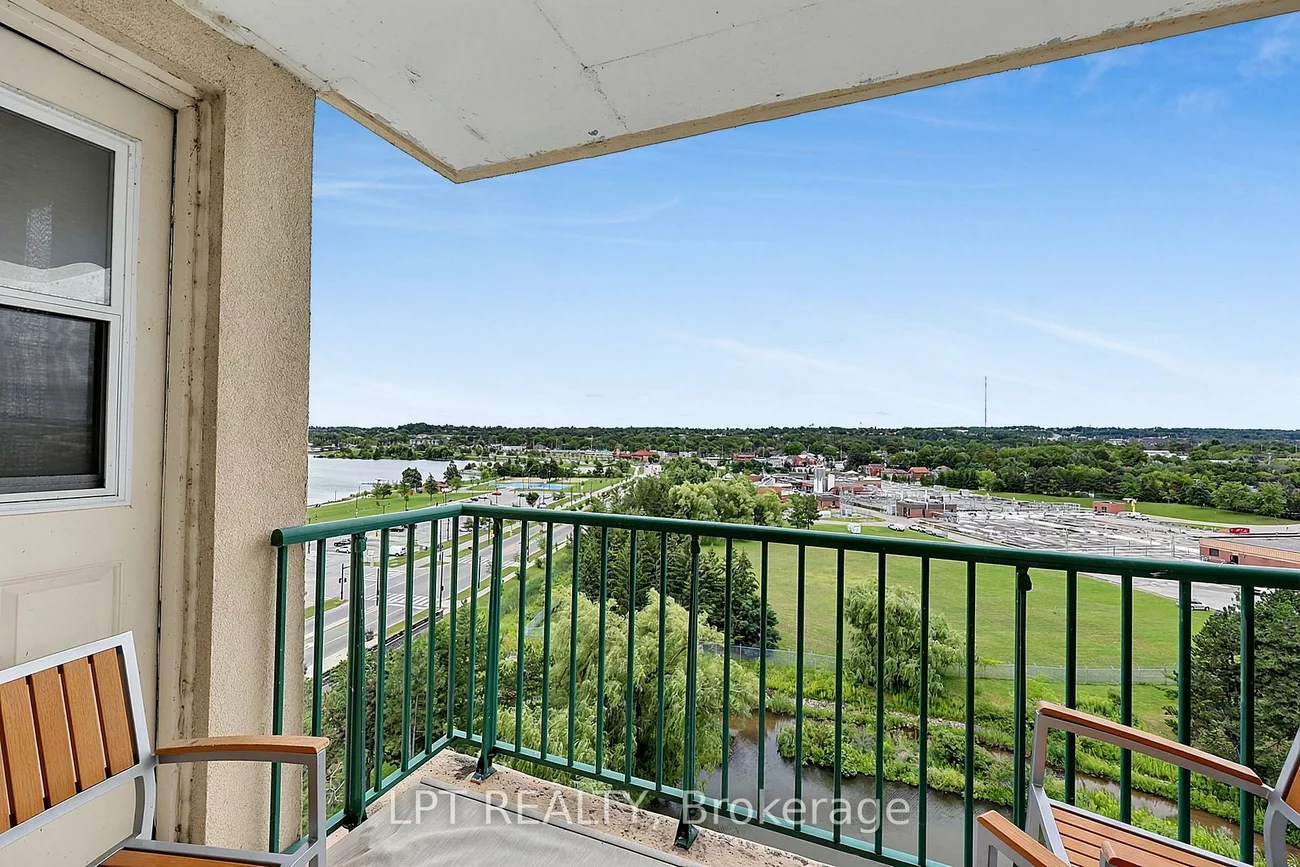 75, Ellen, City Centre, Barrie