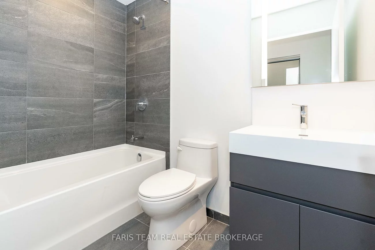 39, Mary, City Centre, Barrie