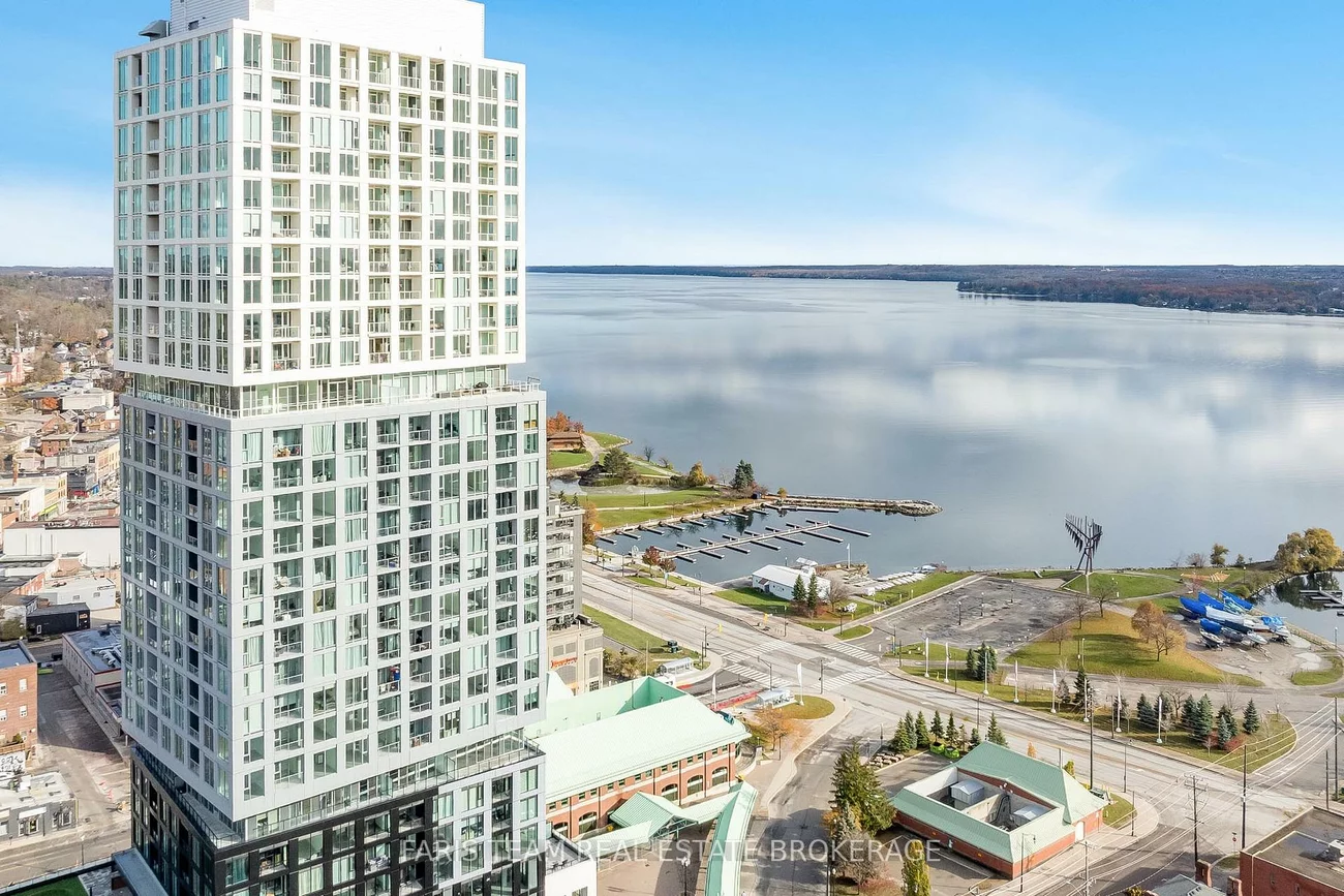 39, Mary, City Centre, Barrie