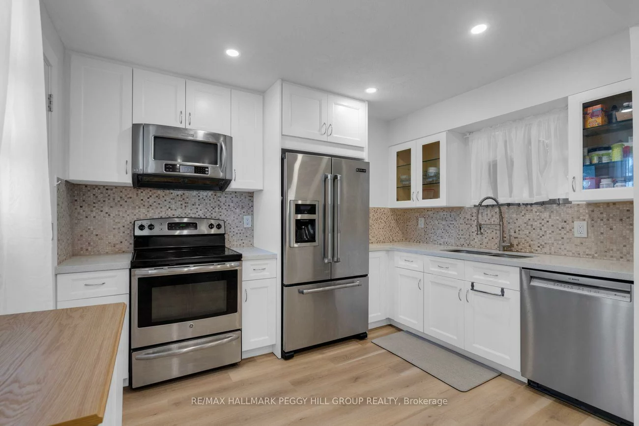 63, Ferris, Cundles East, Barrie