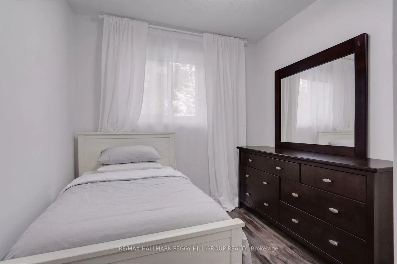 63, Ferris, Cundles East, Barrie