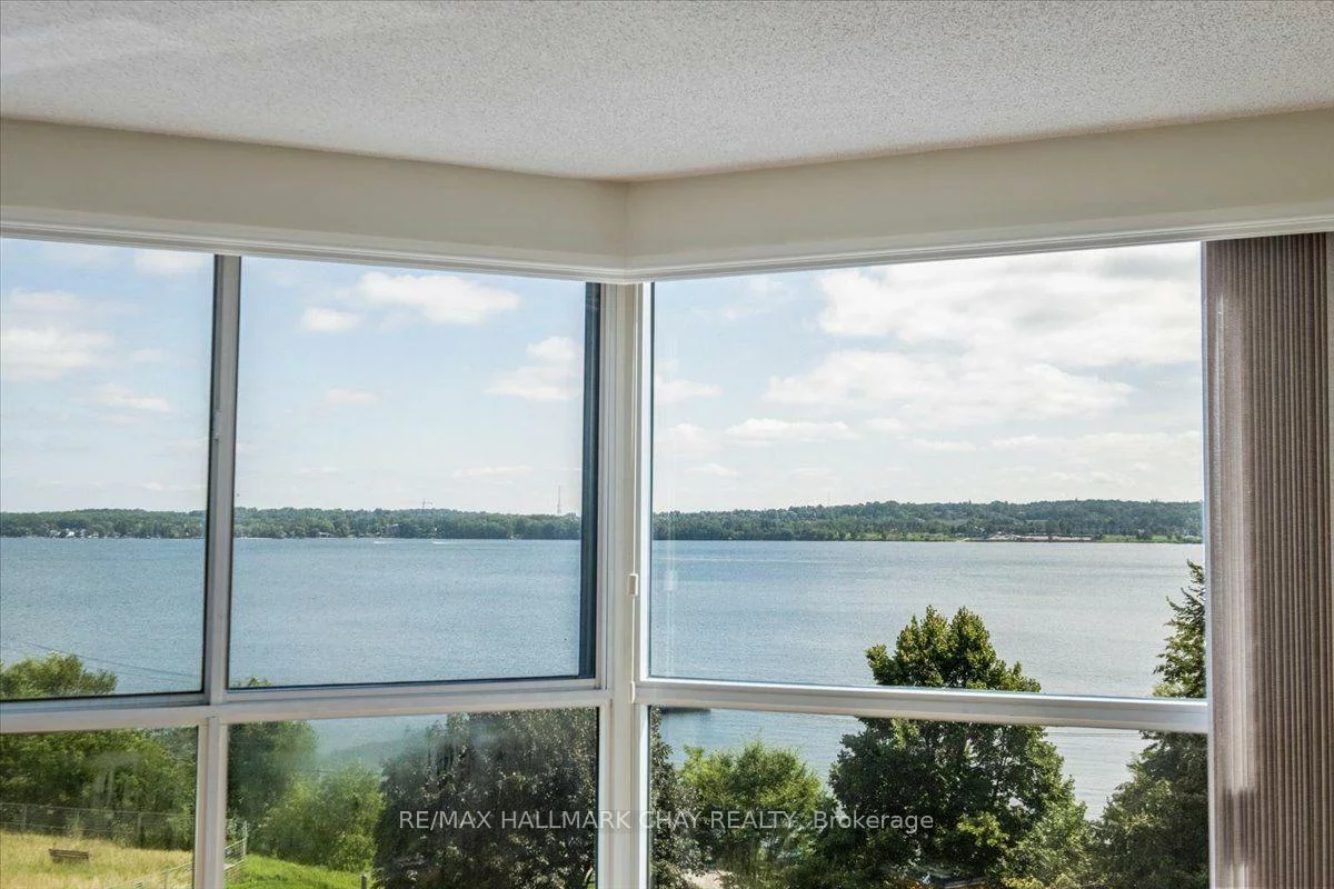 140, Dunlop, Lakeshore, Barrie