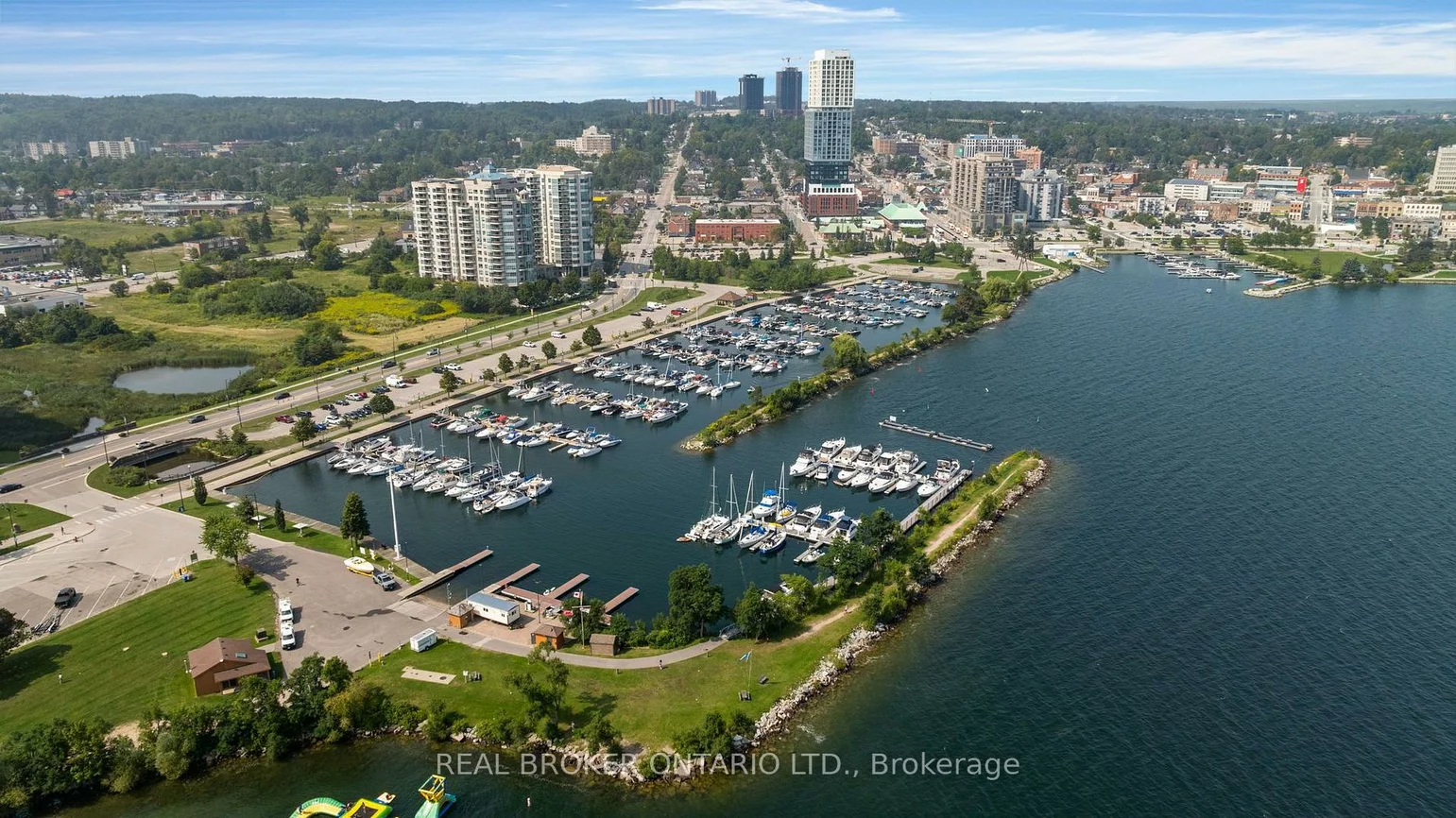 65, Ellen, City Centre, Barrie