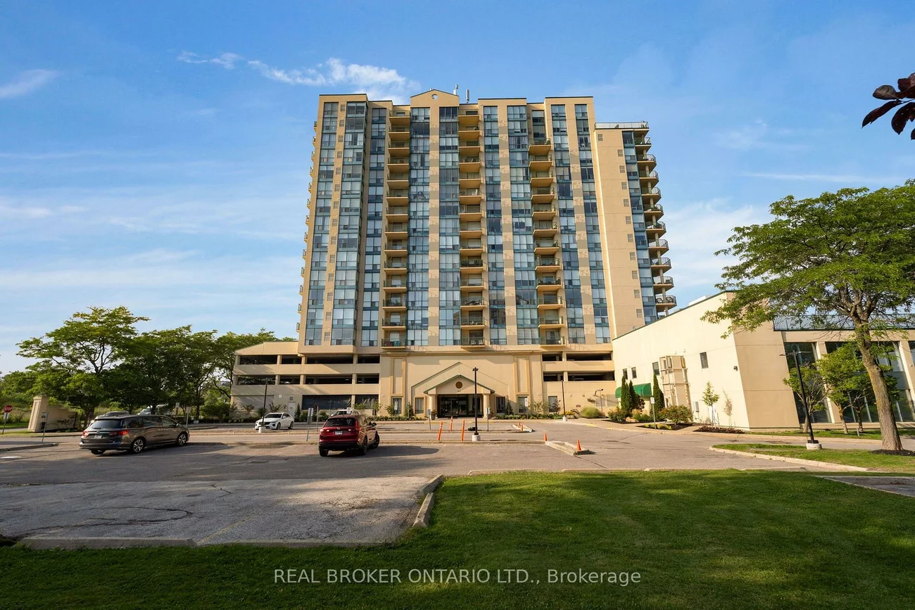 65, Ellen, City Centre, Barrie