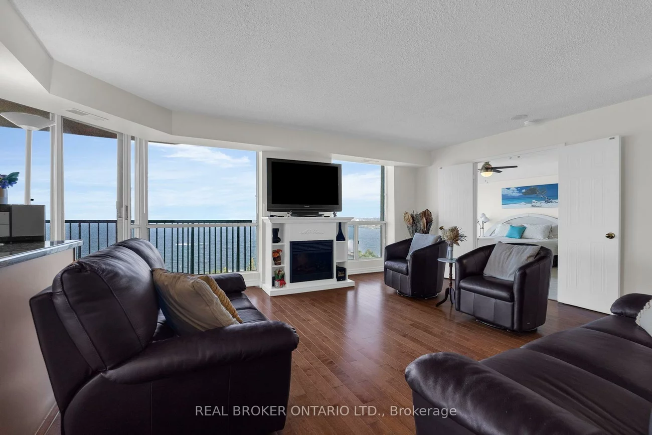 65, Ellen, City Centre, Barrie