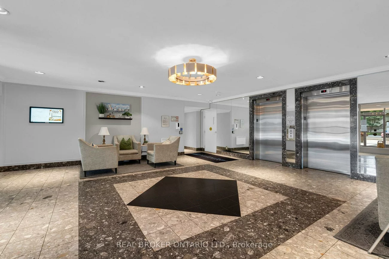 65, Ellen, City Centre, Barrie