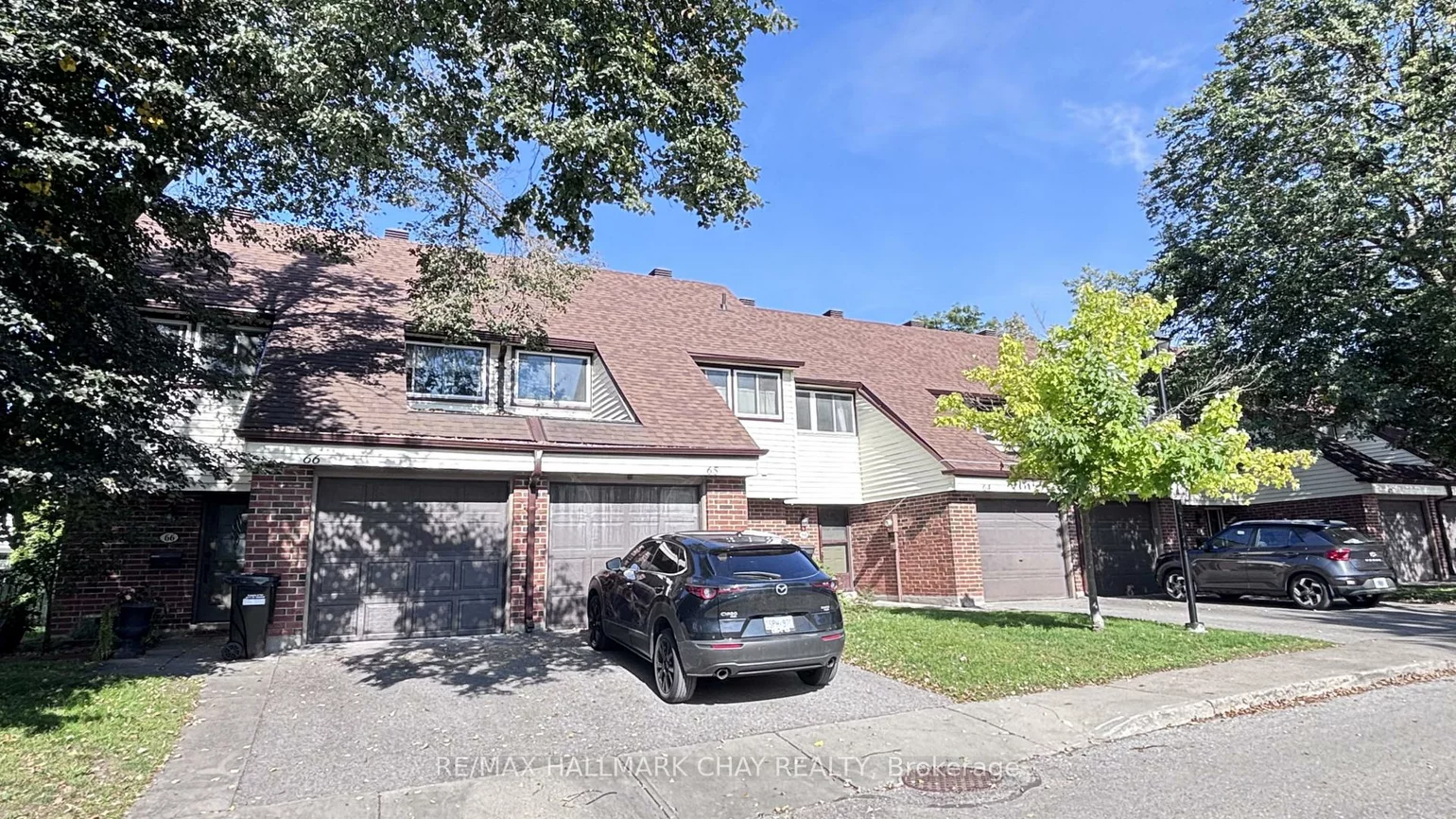 28, Donald, Queen's Park, Barrie
