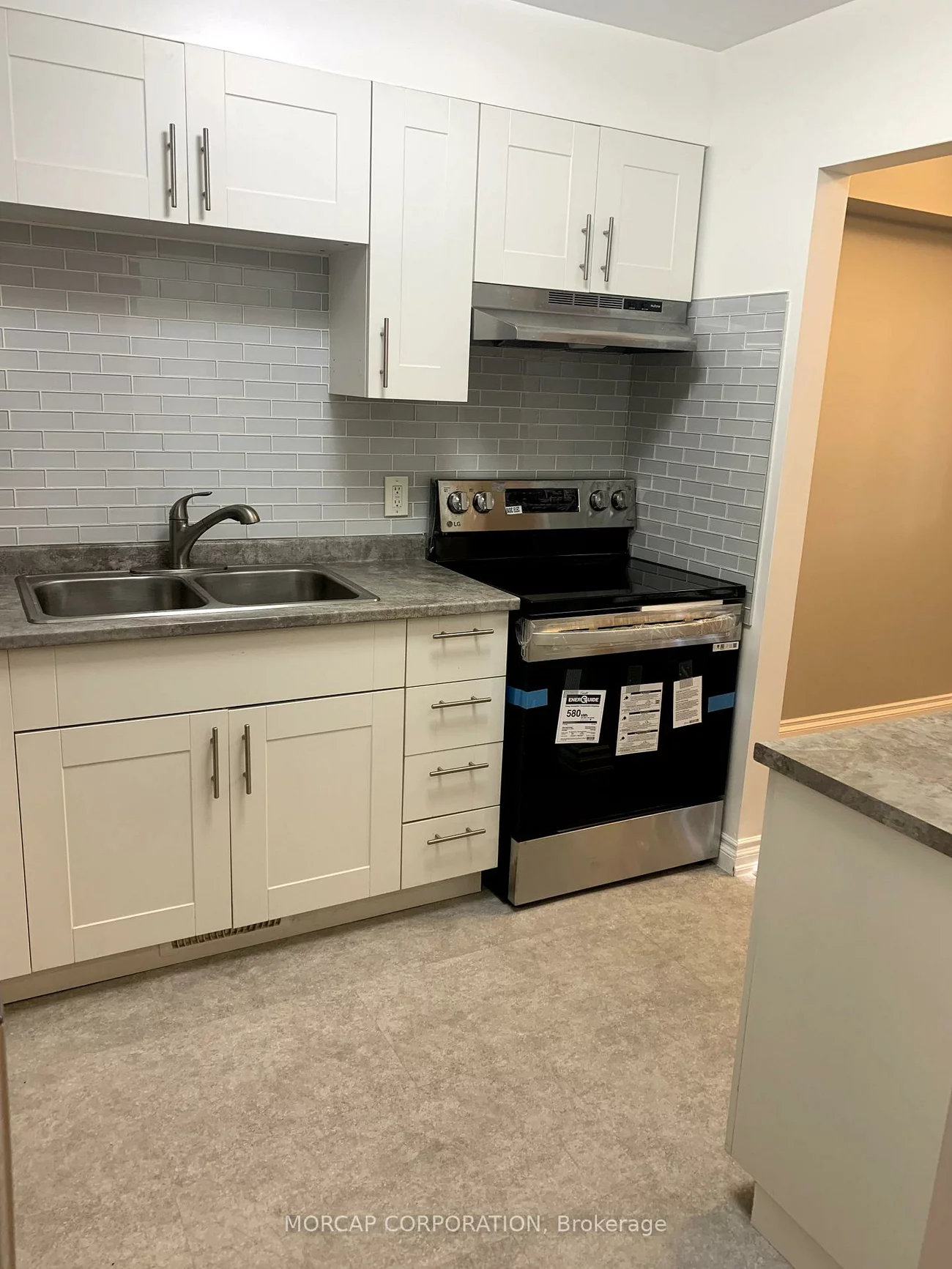 261, Rose, Wellington, Barrie