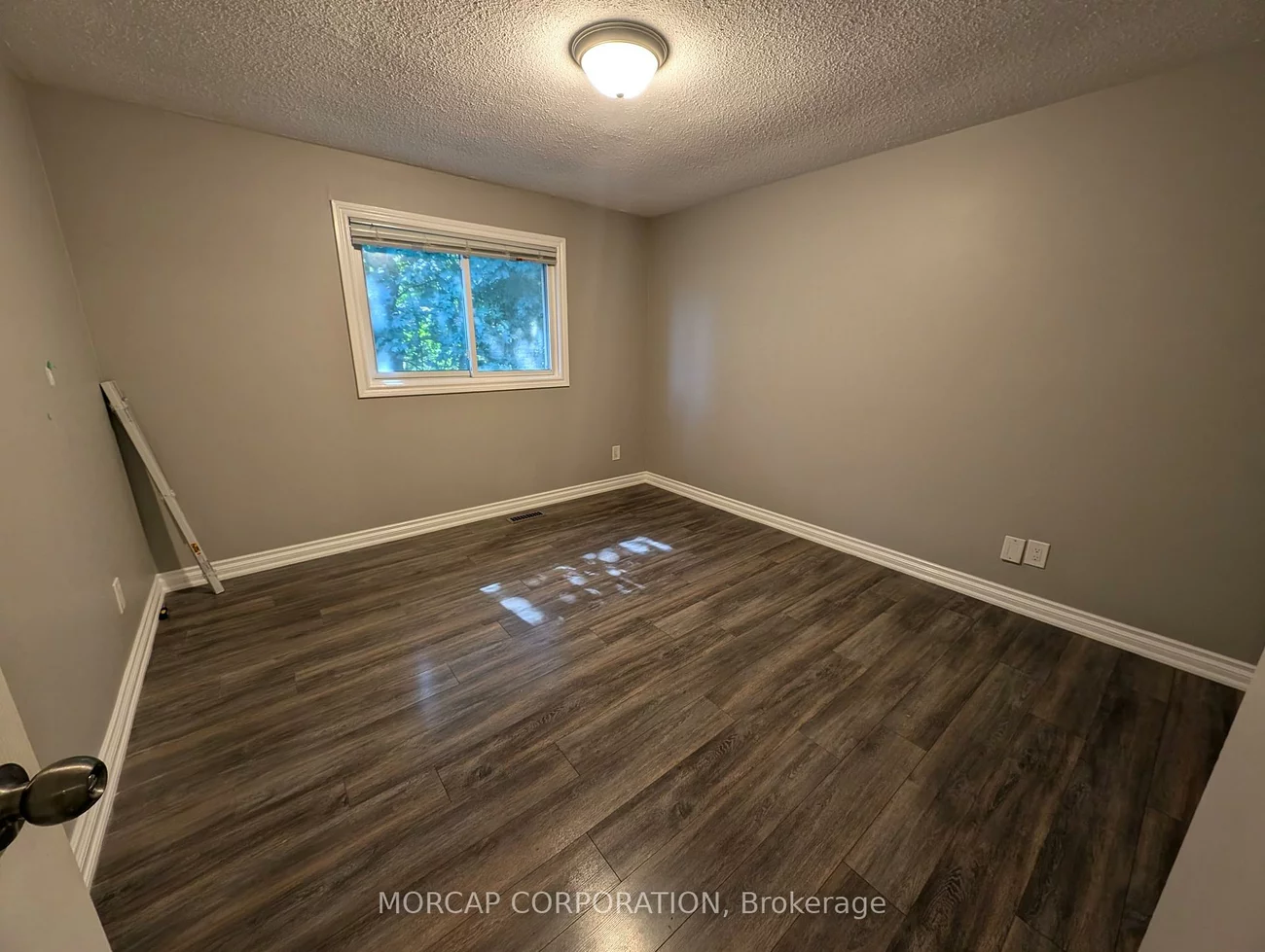261, Rose, Wellington, Barrie
