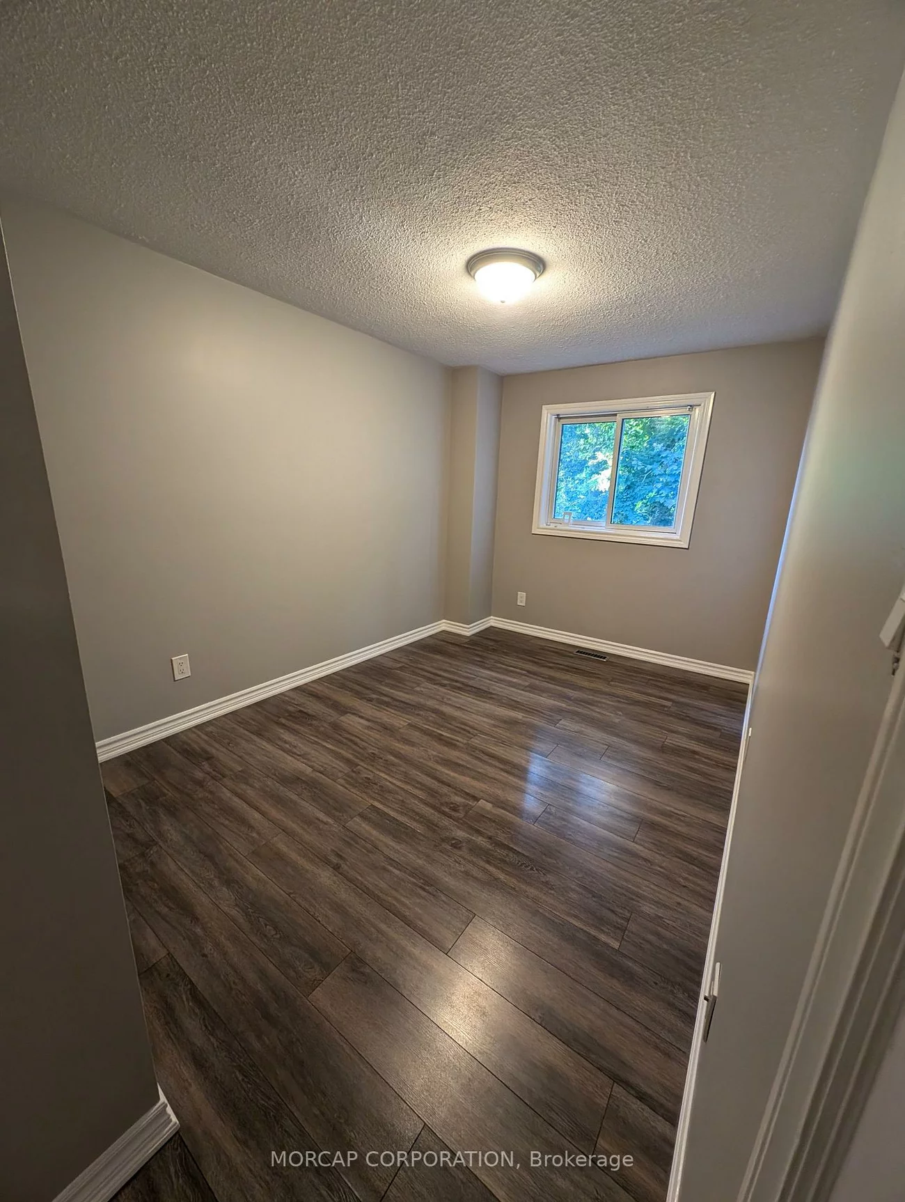 261, Rose, Wellington, Barrie
