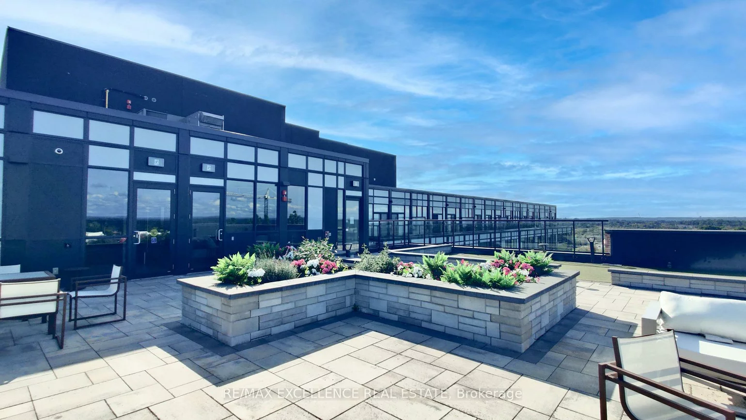 681, Yonge, Painswick South, Barrie
