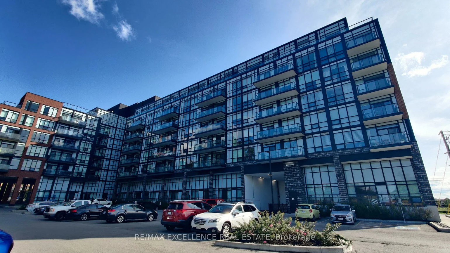 681, Yonge, Painswick South, Barrie