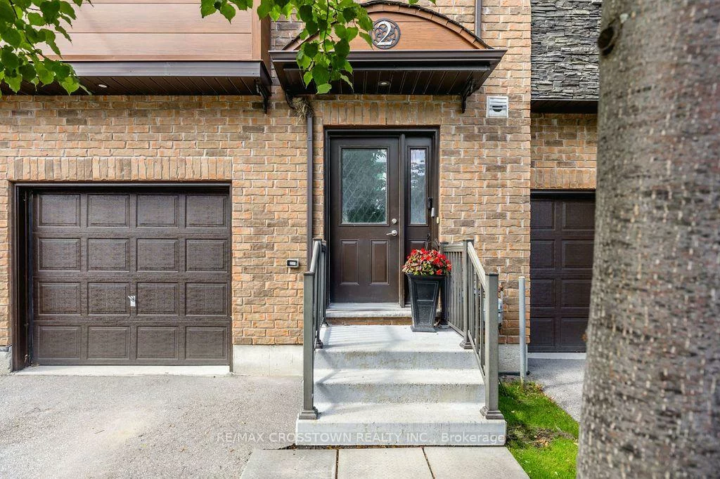 43, Madelaine, Painswick South, Barrie