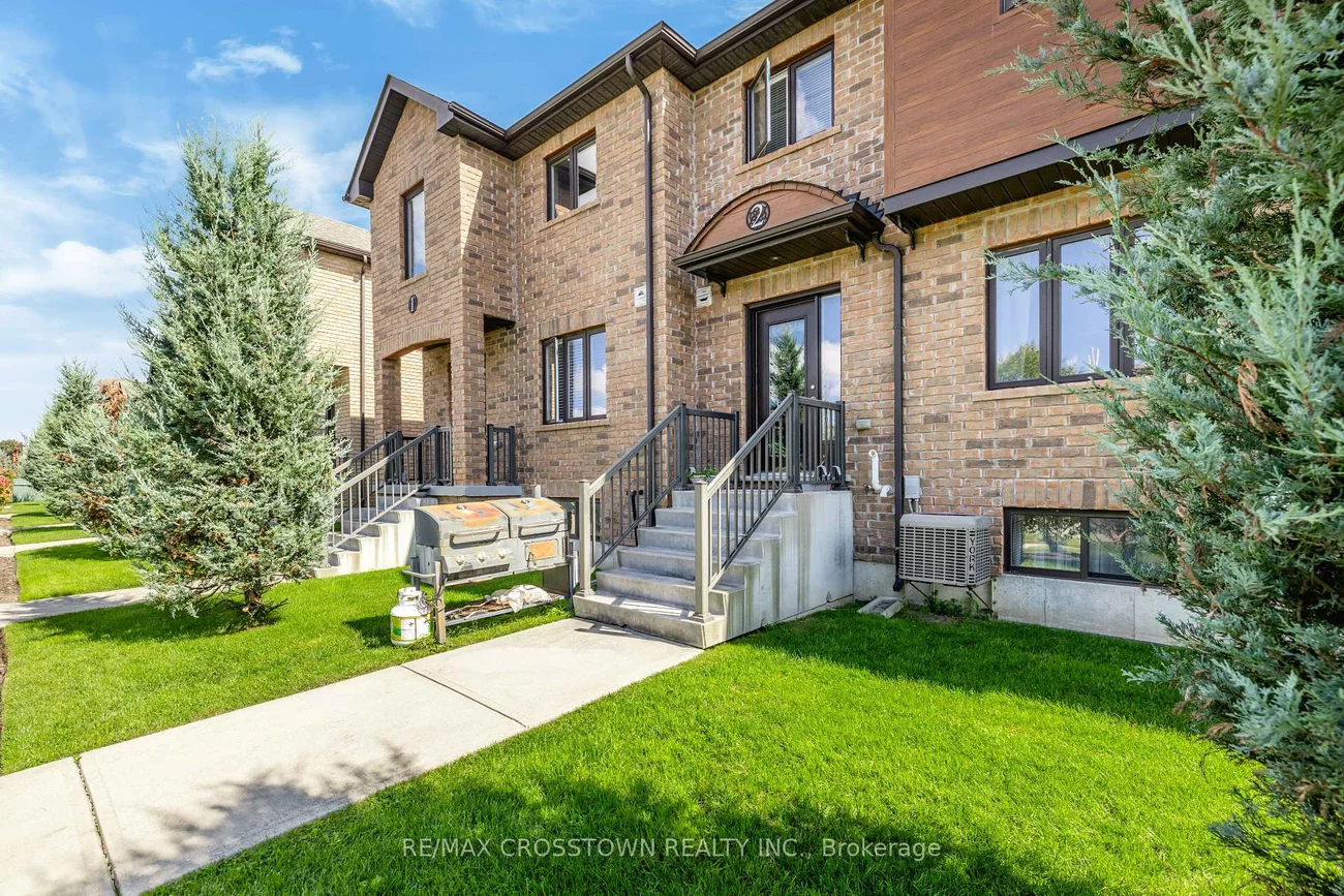 43, Madelaine, Painswick South, Barrie