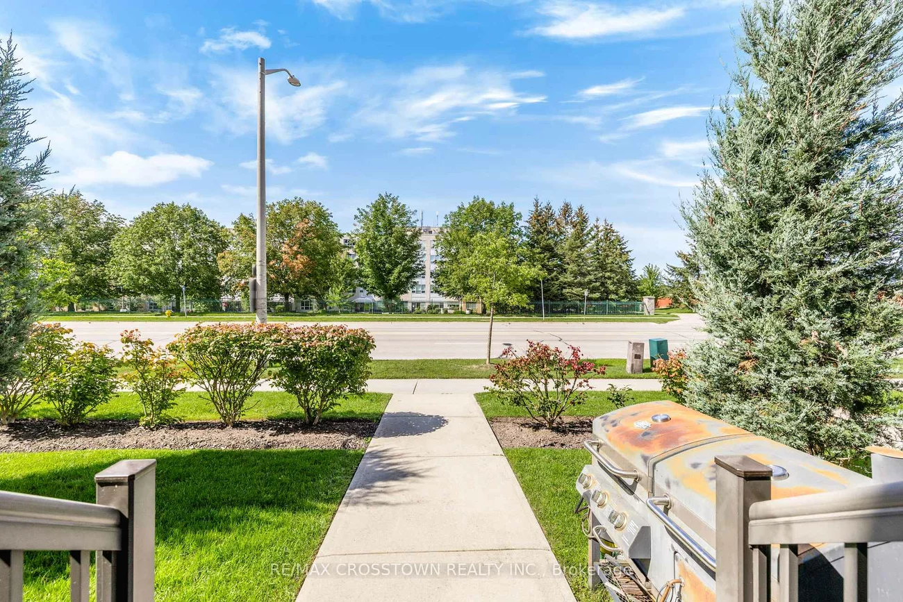 43, Madelaine, Painswick South, Barrie