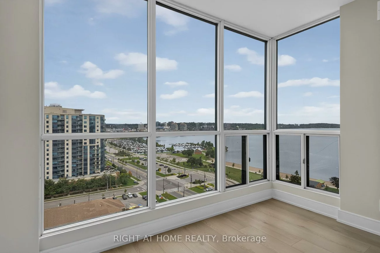 65, Ellen, City Centre, Barrie
