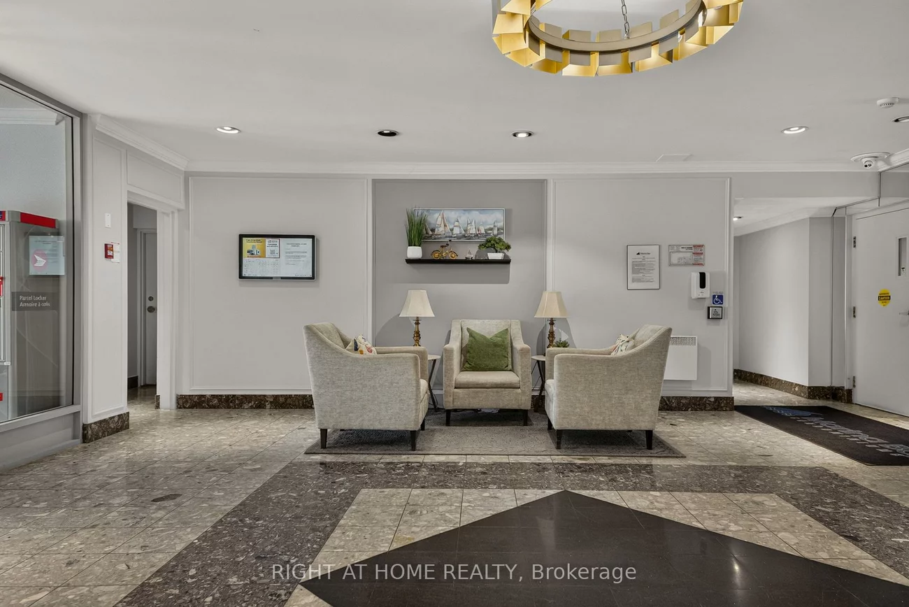 65, Ellen, City Centre, Barrie