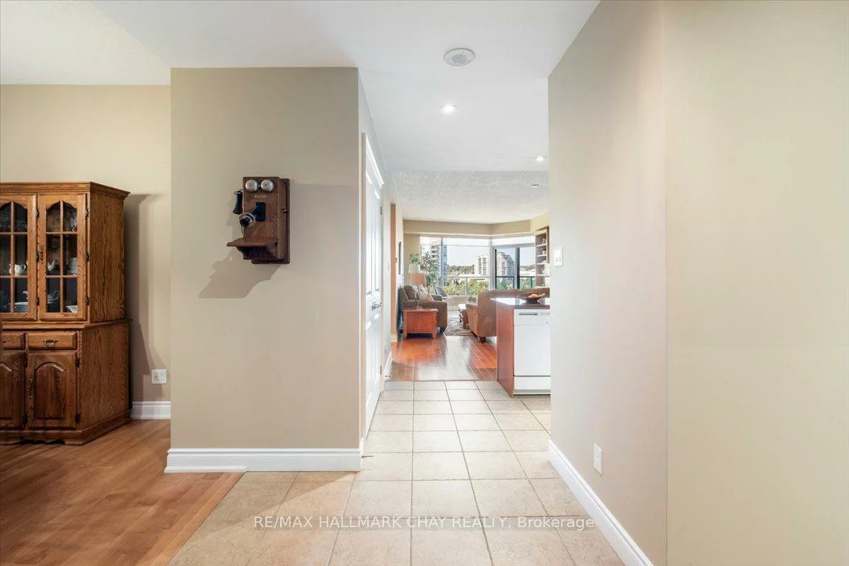 33, Ellen, Lakeshore, Barrie