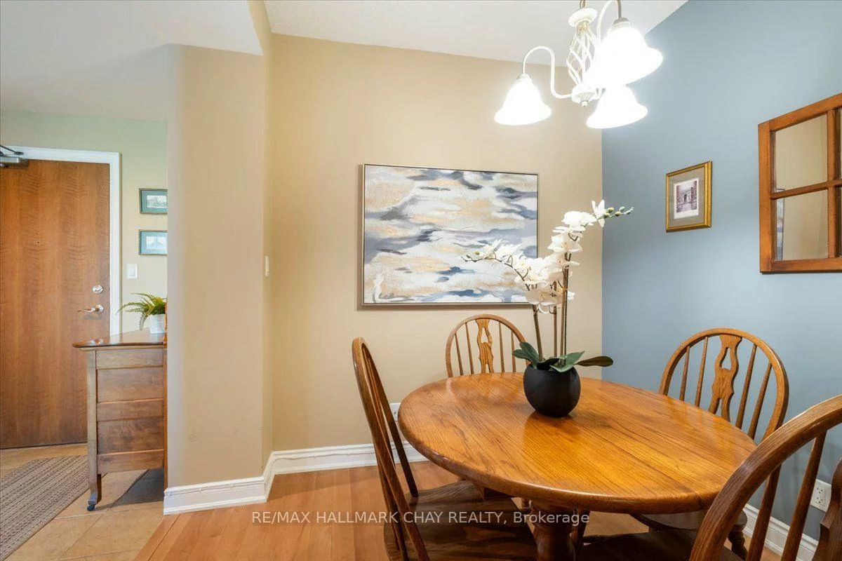 33, Ellen, Lakeshore, Barrie