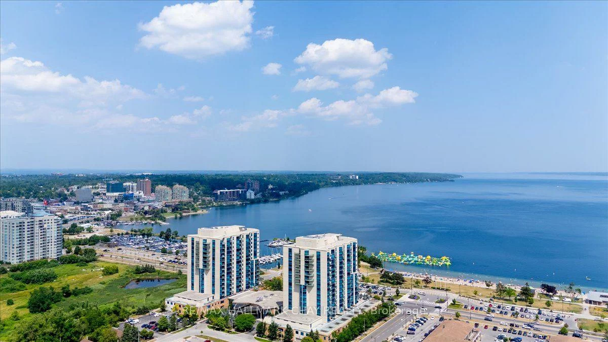 33, Ellen, Lakeshore, Barrie