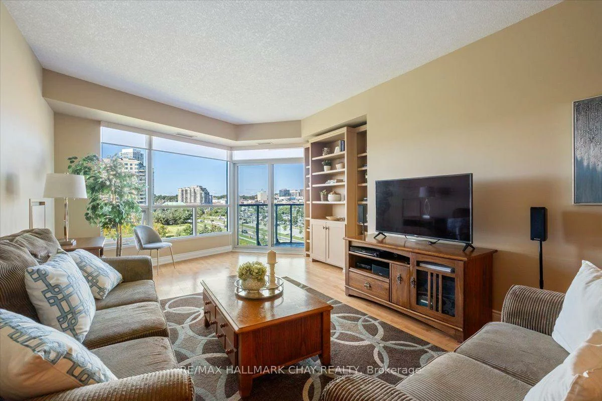 33, Ellen, Lakeshore, Barrie